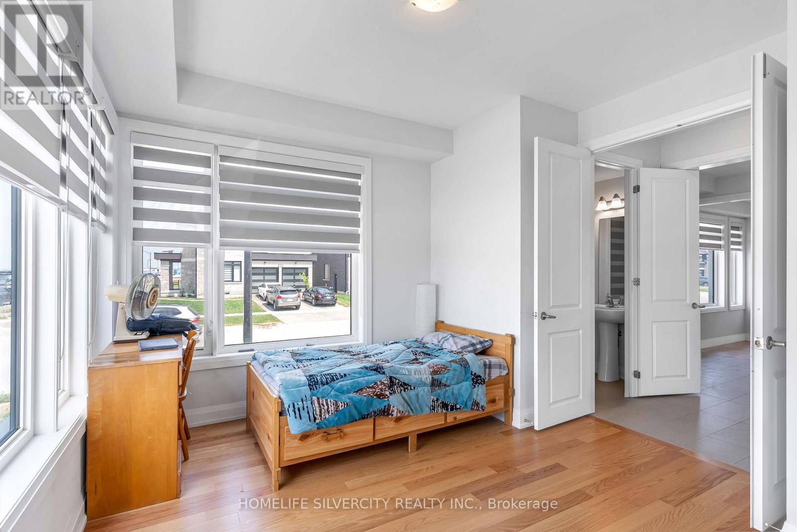 34 Mckay Avenue, Kawartha Lakes, Ontario  K9V 0R2 - Photo 10 - X12570434