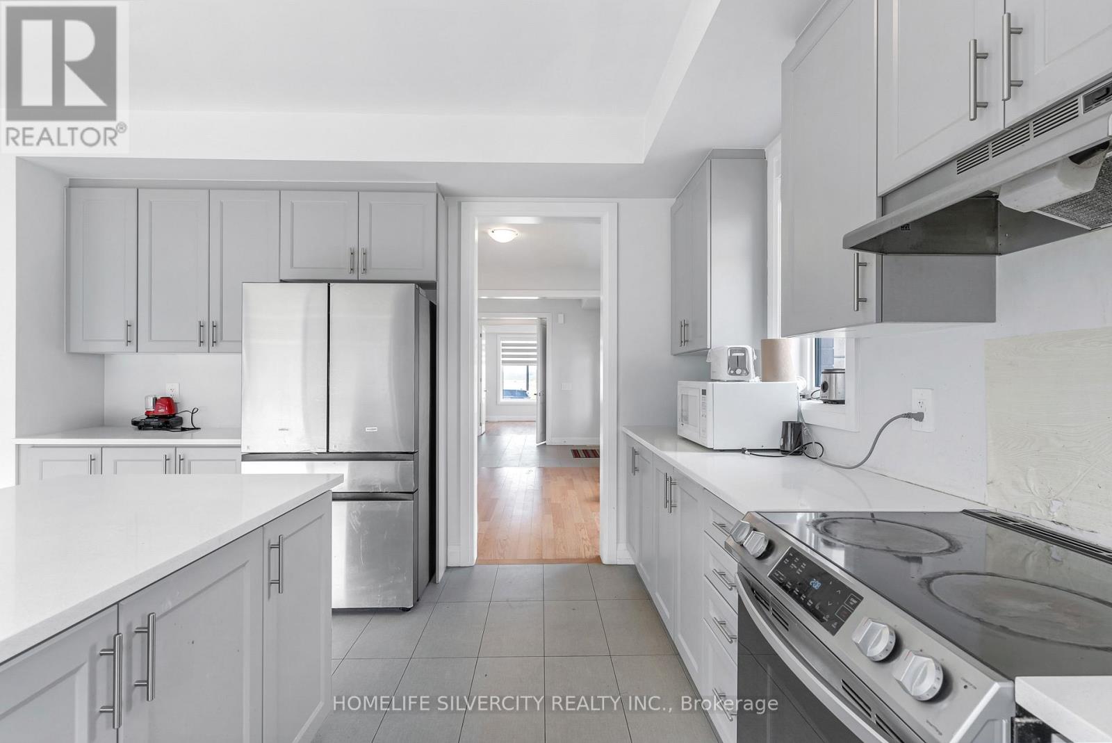 34 Mckay Avenue, Kawartha Lakes, Ontario  K9V 0R2 - Photo 17 - X12570434