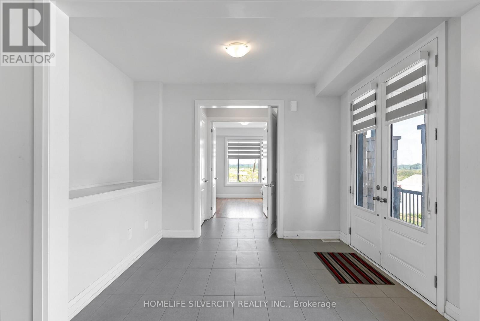 34 Mckay Avenue, Kawartha Lakes, Ontario  K9V 0R2 - Photo 6 - X12570434