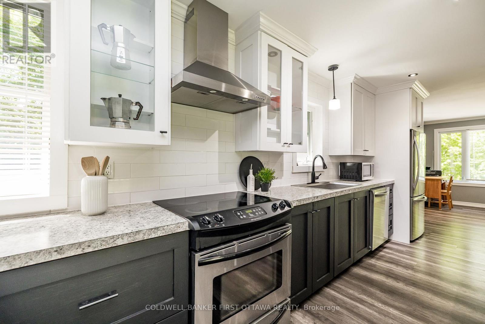 6779 Roger Stevens Drive, Montague, Ontario  K7A 4S6 - Photo 10 - X12570450