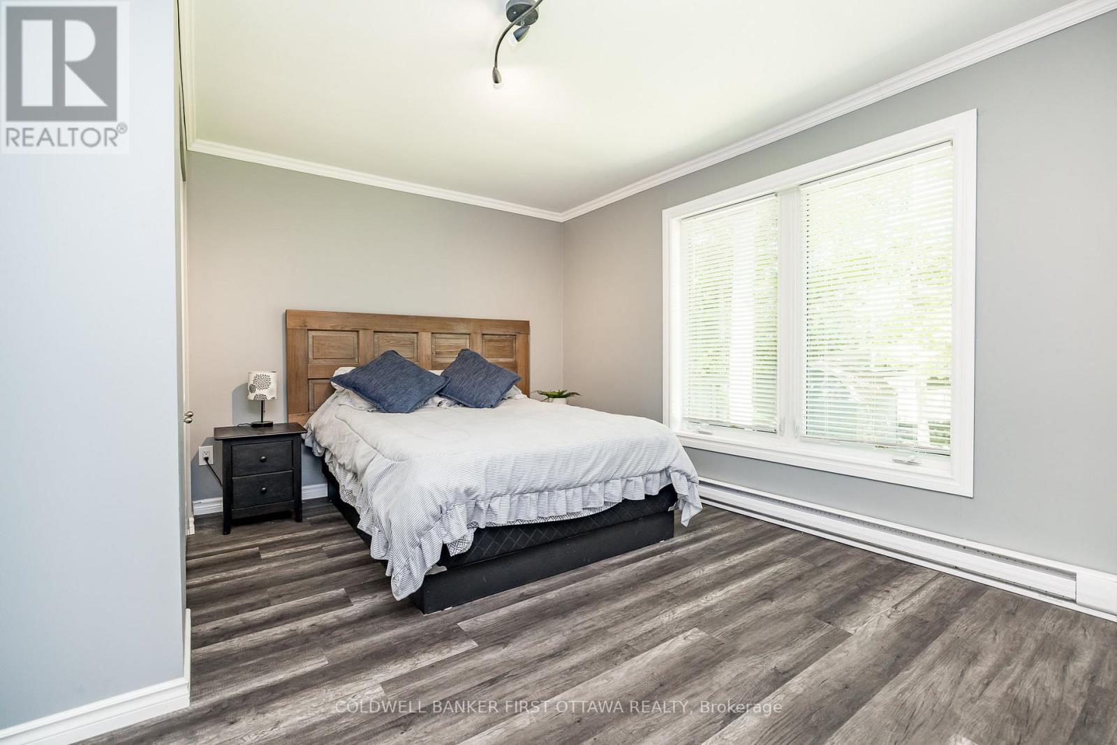 6779 Roger Stevens Drive, Montague, Ontario  K7A 4S6 - Photo 14 - X12570450