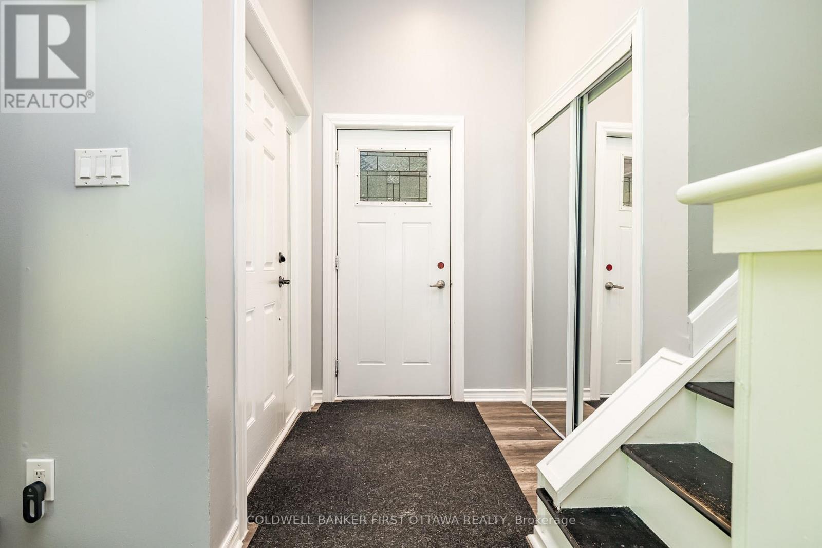 6779 Roger Stevens Drive, Montague, Ontario  K7A 4S6 - Photo 4 - X12570450