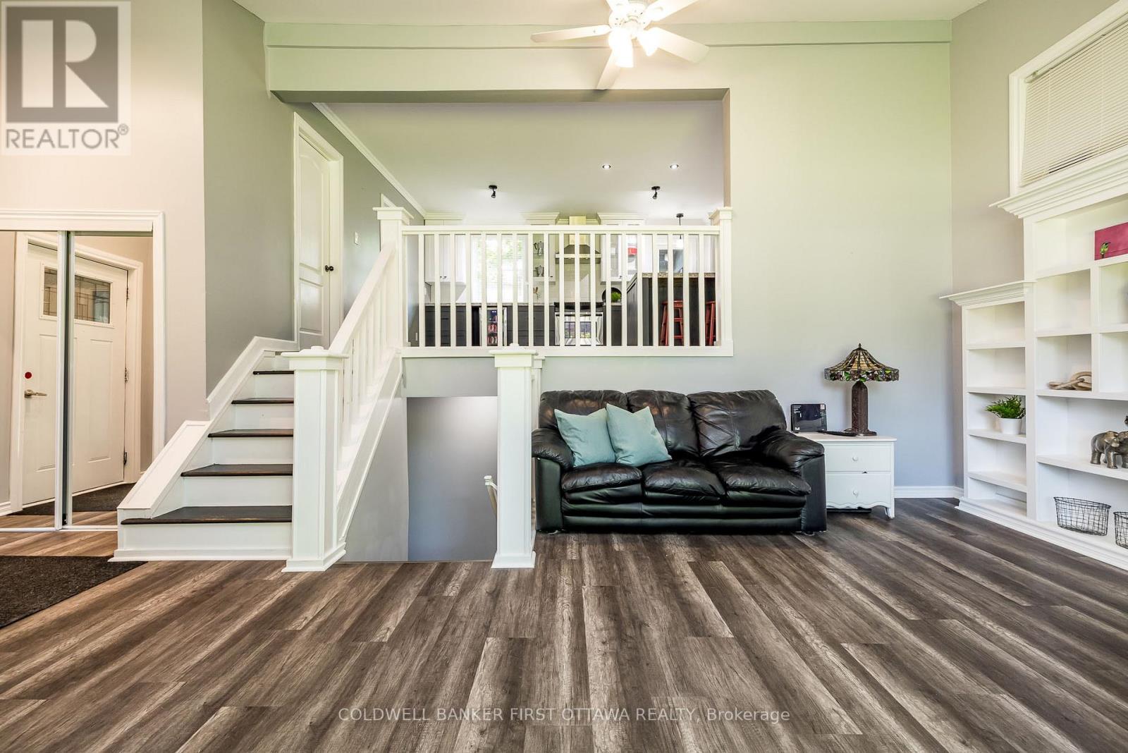 6779 Roger Stevens Drive, Montague, Ontario  K7A 4S6 - Photo 7 - X12570450