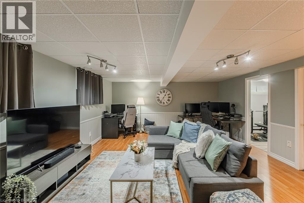 13 Dundas Street W, Paris, Ontario  N3L 1E9 - Photo 19 - 40789736