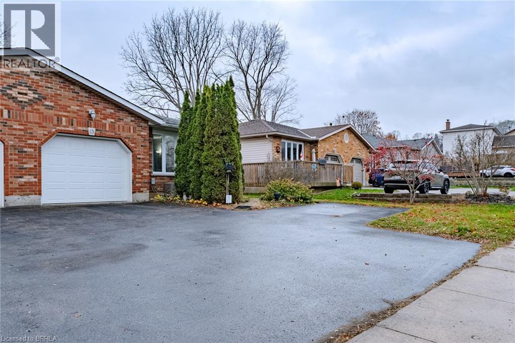 13 Dundas Street W, Paris, Ontario  N3L 1E9 - Photo 2 - 40789736
