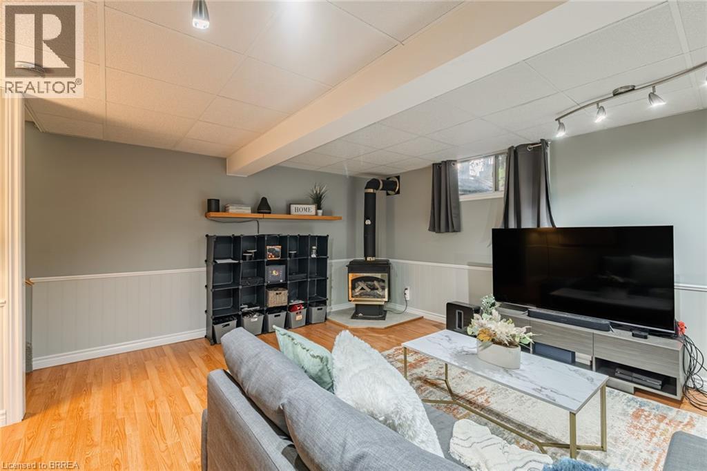 13 Dundas Street W, Paris, Ontario  N3L 1E9 - Photo 20 - 40789736