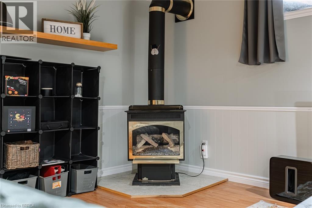 13 Dundas Street W, Paris, Ontario  N3L 1E9 - Photo 21 - 40789736