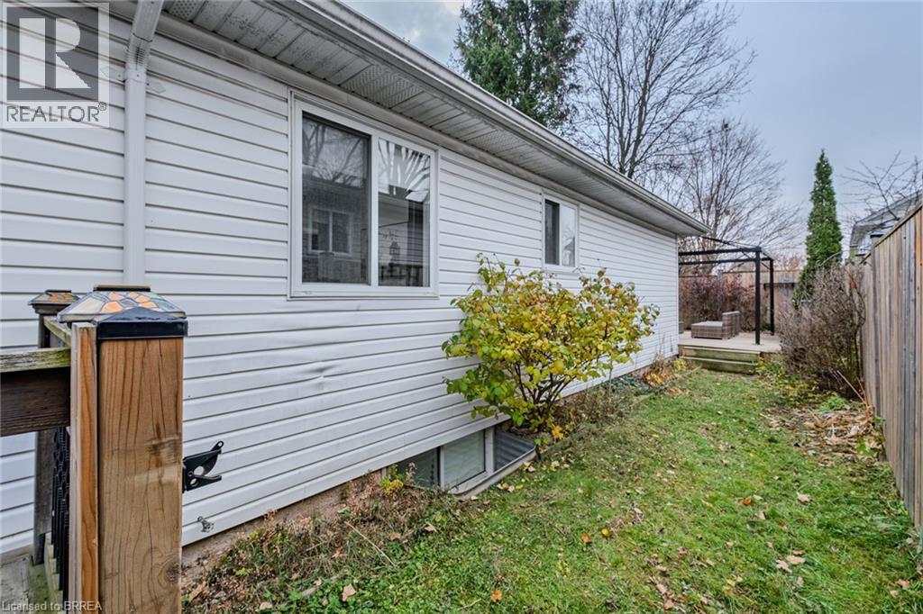 13 Dundas Street W, Paris, Ontario  N3L 1E9 - Photo 25 - 40789736
