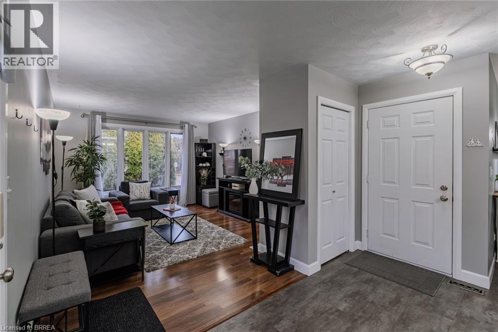 13 Dundas Street W, Paris, Ontario  N3L 1E9 - Photo 4 - 40789736