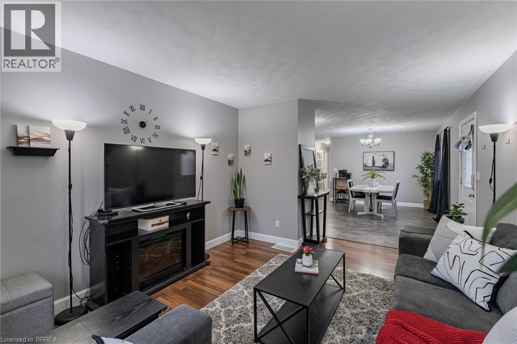 13 Dundas Street W, Paris, Ontario  N3L 1E9 - Photo 7 - 40789736