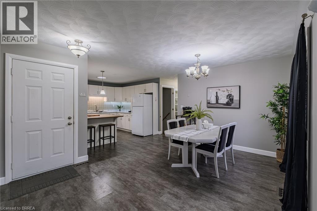 13 Dundas Street W, Paris, Ontario  N3L 1E9 - Photo 8 - 40789736