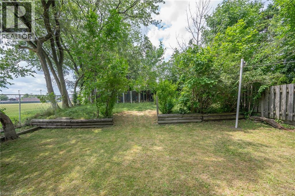 676 Upper Wentworth Street, Hamilton, Ontario  L9A 4V5 - Photo 33 - 40790049