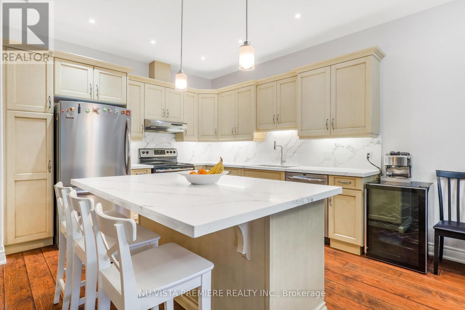 10 - 19 Hillside Drive E, Niagara-On-The-Lake, Ontario  L0S 1J0 - Photo 14 - X12570470