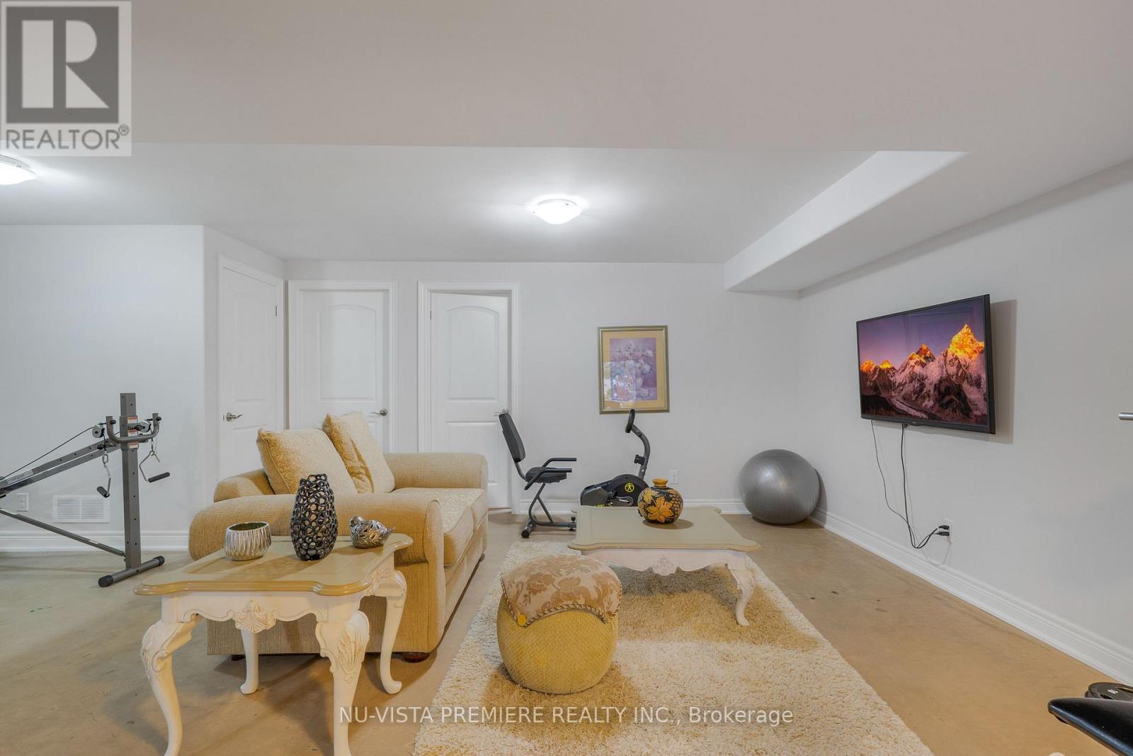 10 - 19 Hillside Drive E, Niagara-On-The-Lake, Ontario  L0S 1J0 - Photo 28 - X12570470