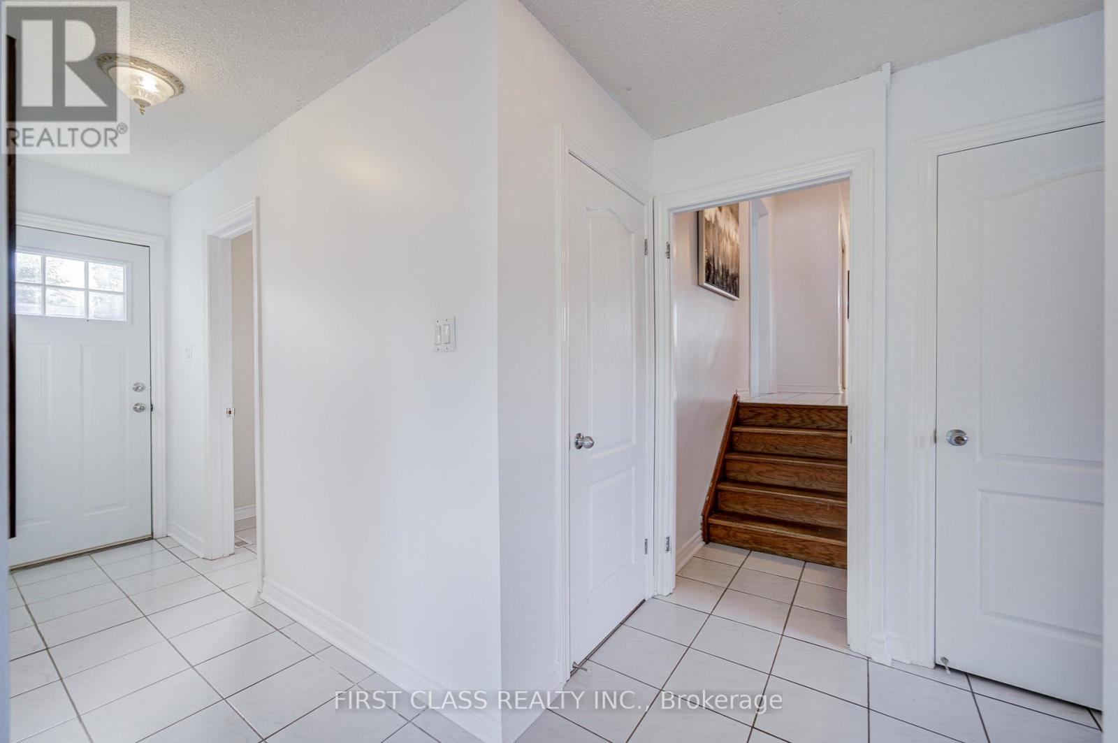 53 Treetops Court, Toronto, Ontario  M1V 2B9 - Photo 28 - E12570472