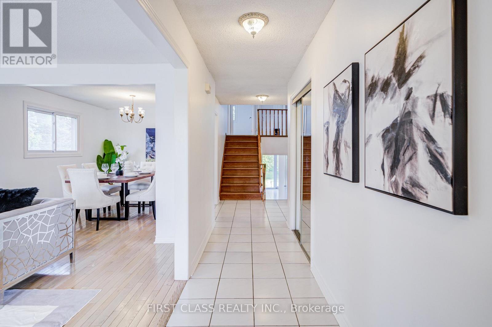 53 Treetops Court, Toronto, Ontario  M1V 2B9 - Photo 3 - E12570472