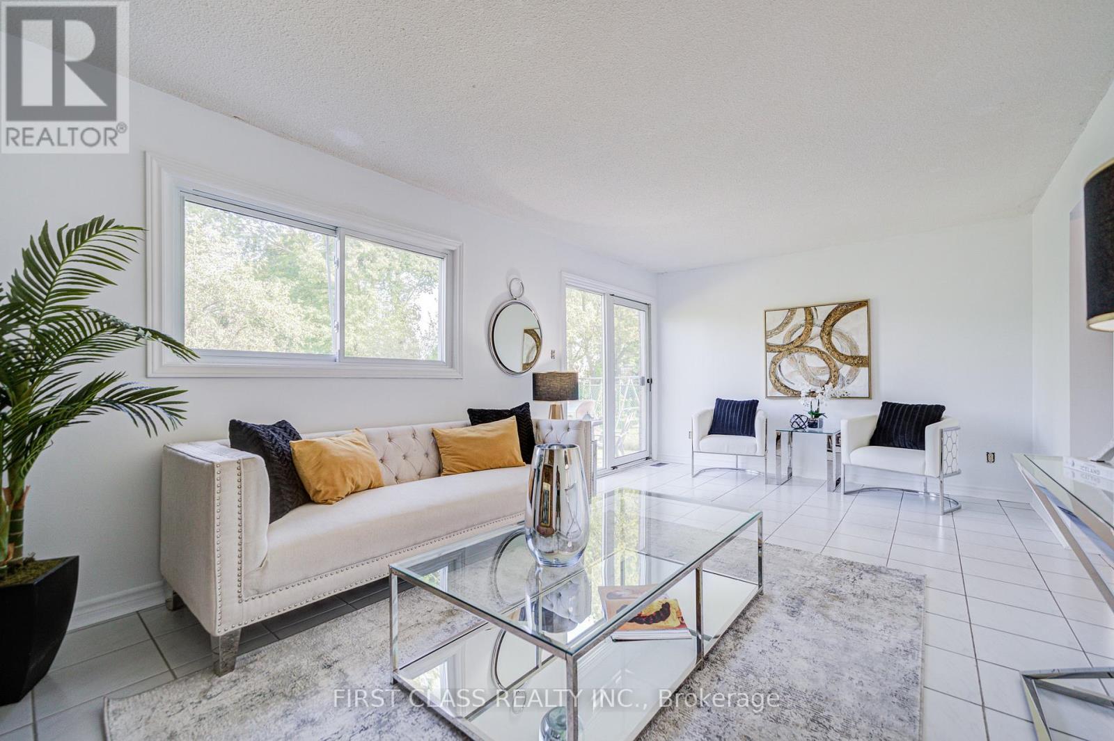 53 Treetops Court, Toronto, Ontario  M1V 2B9 - Photo 34 - E12570472