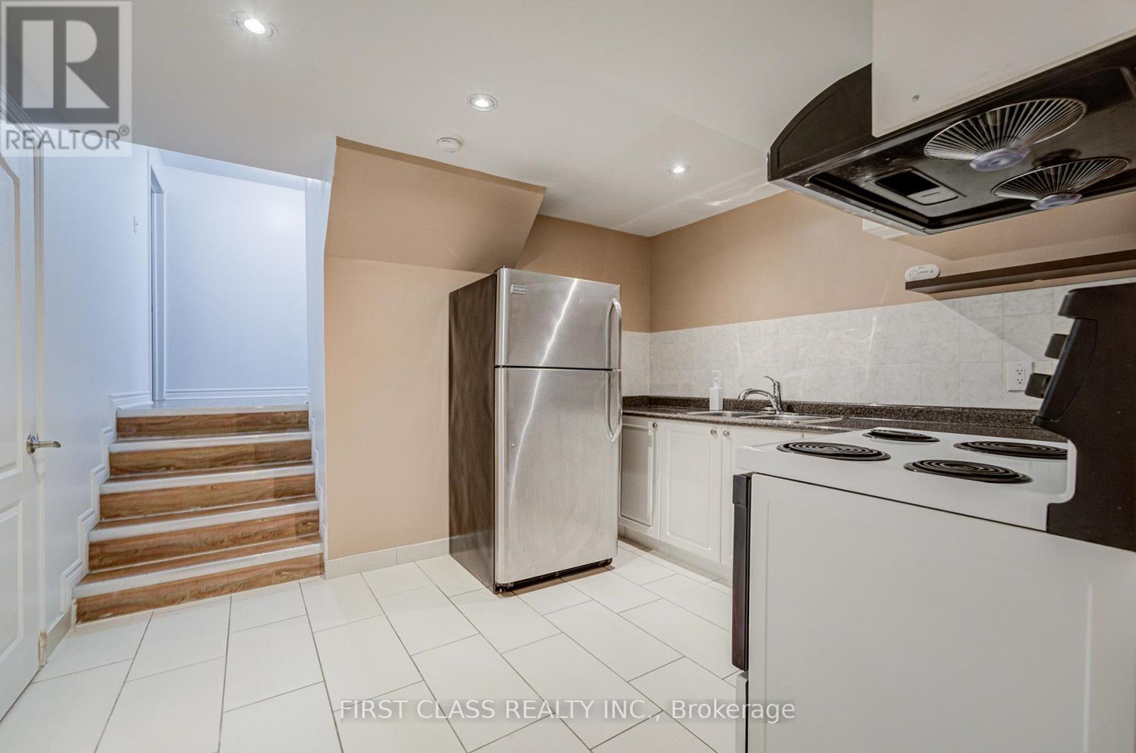 53 Treetops Court, Toronto, Ontario  M1V 2B9 - Photo 42 - E12570472