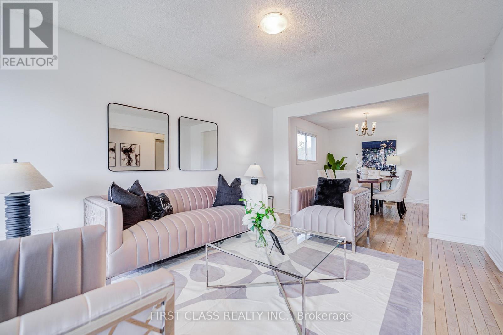 53 Treetops Court, Toronto, Ontario  M1V 2B9 - Photo 6 - E12570472