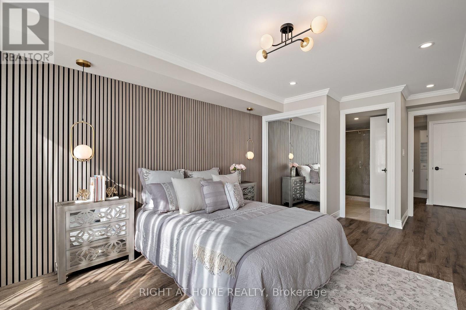 307 - 120 Promenade Circle, Vaughan, Ontario  L4J 7W9 - Photo 12 - N12460776