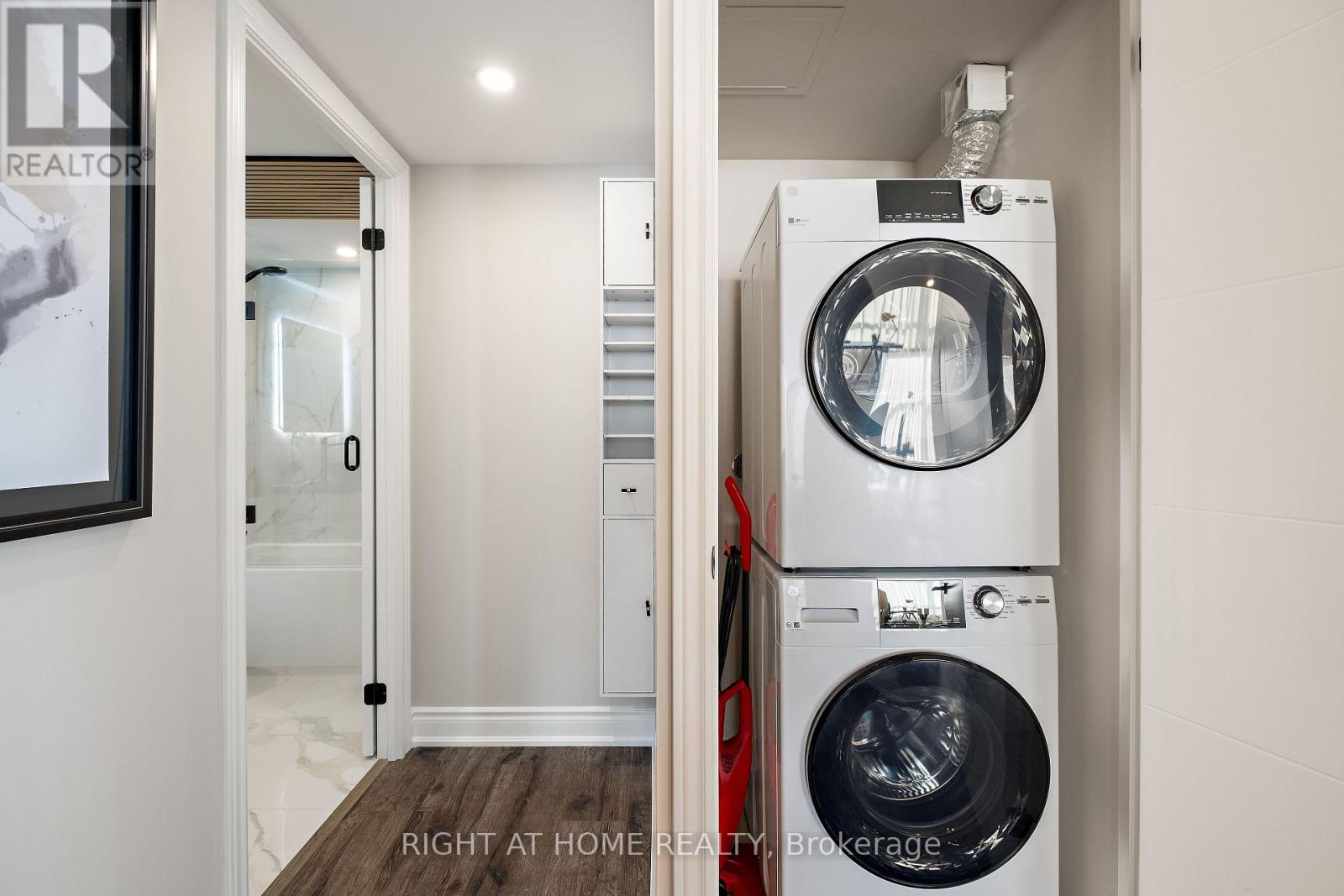 307 - 120 Promenade Circle, Vaughan, Ontario  L4J 7W9 - Photo 14 - N12460776