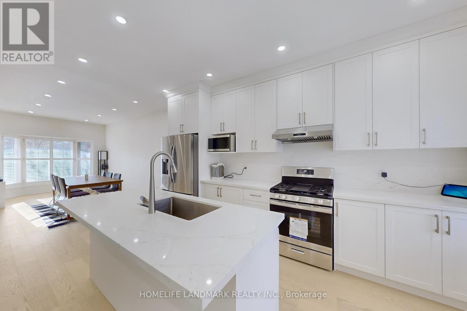 52 Cedarhurst Drive, Richmond Hill, Ontario  L4S 1B5 - Photo 12 - N12570486