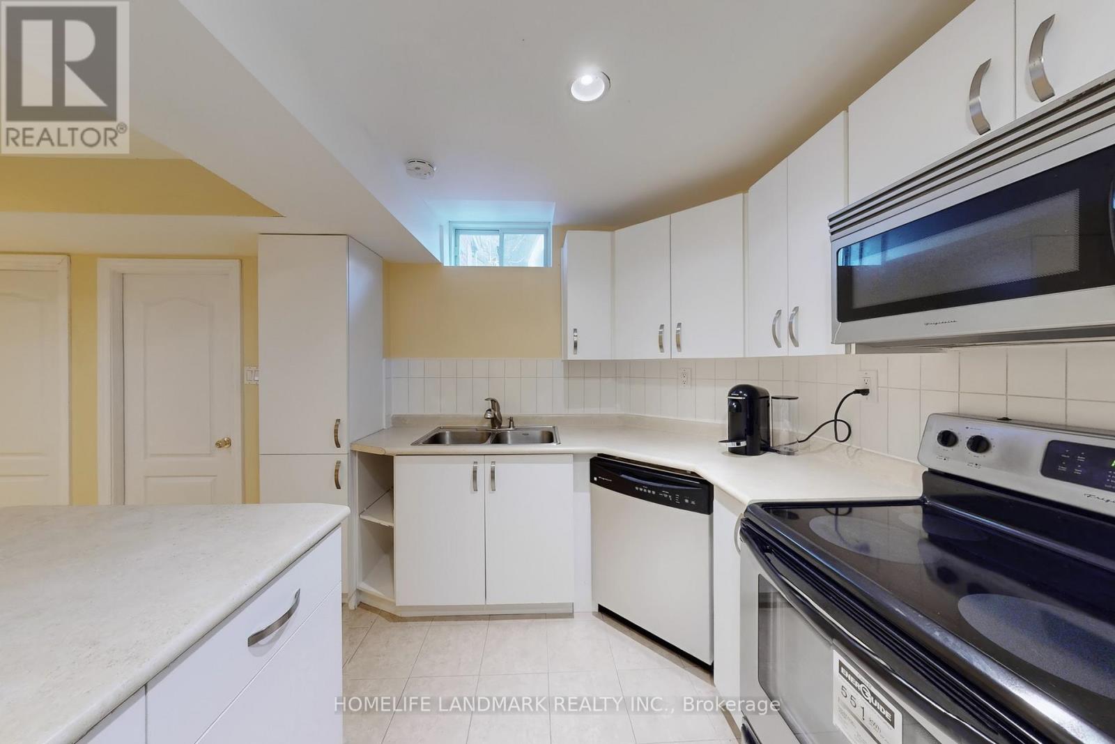 52 Cedarhurst Drive, Richmond Hill, Ontario  L4S 1B5 - Photo 41 - N12570486