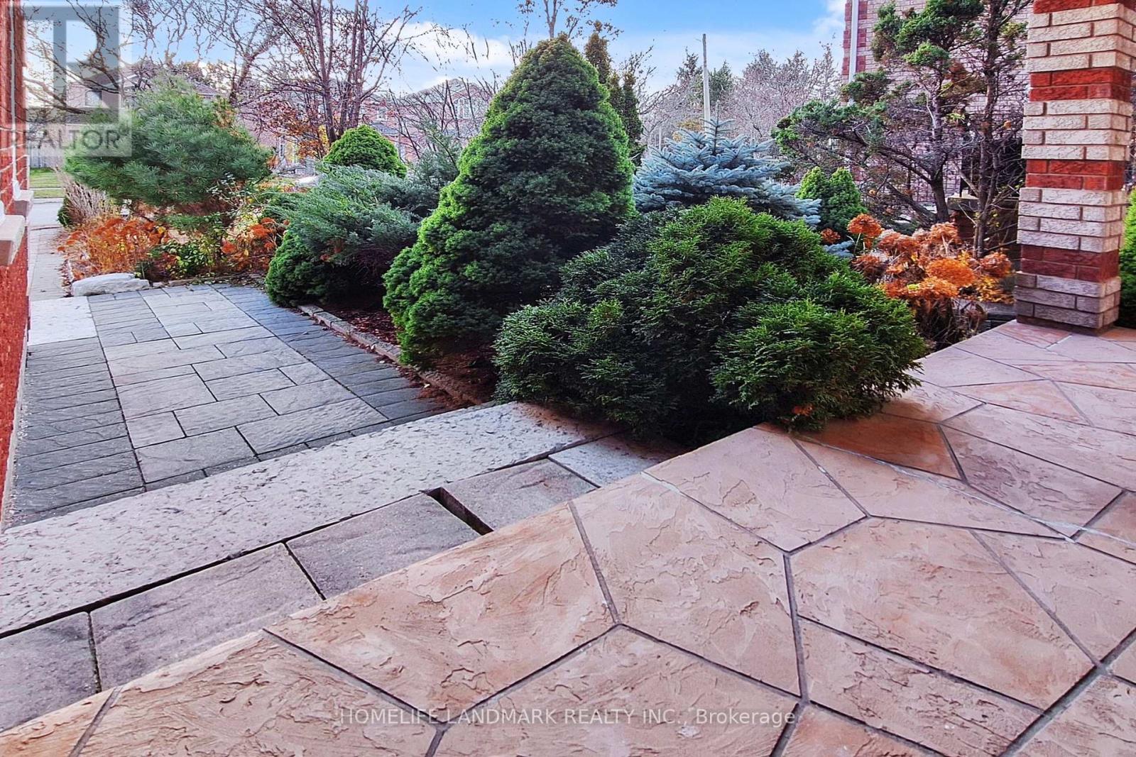 52 Cedarhurst Drive, Richmond Hill, Ontario  L4S 1B5 - Photo 5 - N12570486