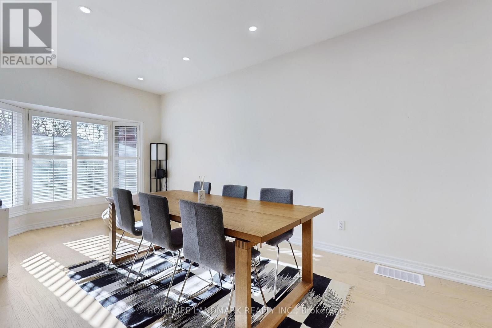 52 Cedarhurst Drive, Richmond Hill, Ontario  L4S 1B5 - Photo 8 - N12570486