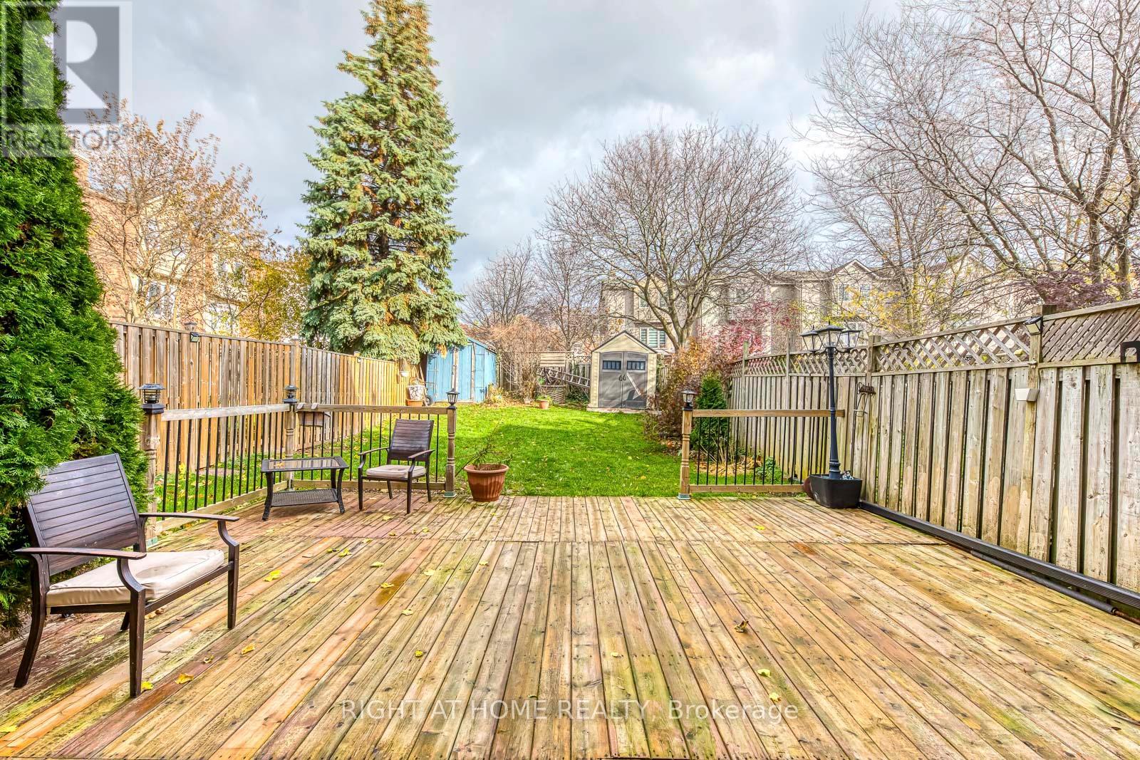 1558 Litchfield Road, Oakville, Ontario  L6H 5P3 - Photo 37 - W12570492