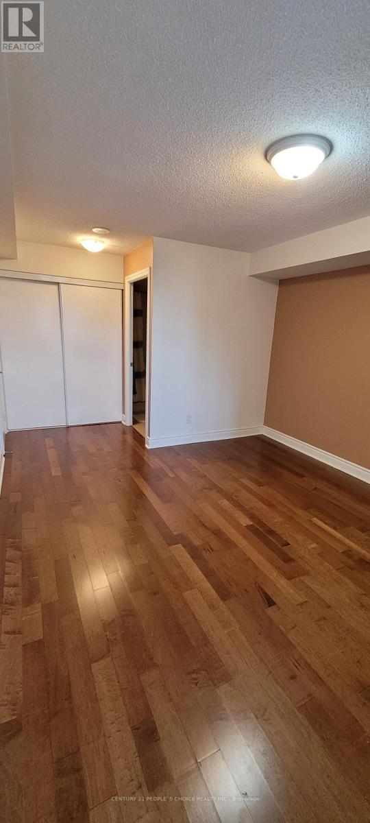 2624 - 3888 Duke Of York Boulevard, Mississauga, Ontario  L5B 4P5 - Photo 13 - W12570146