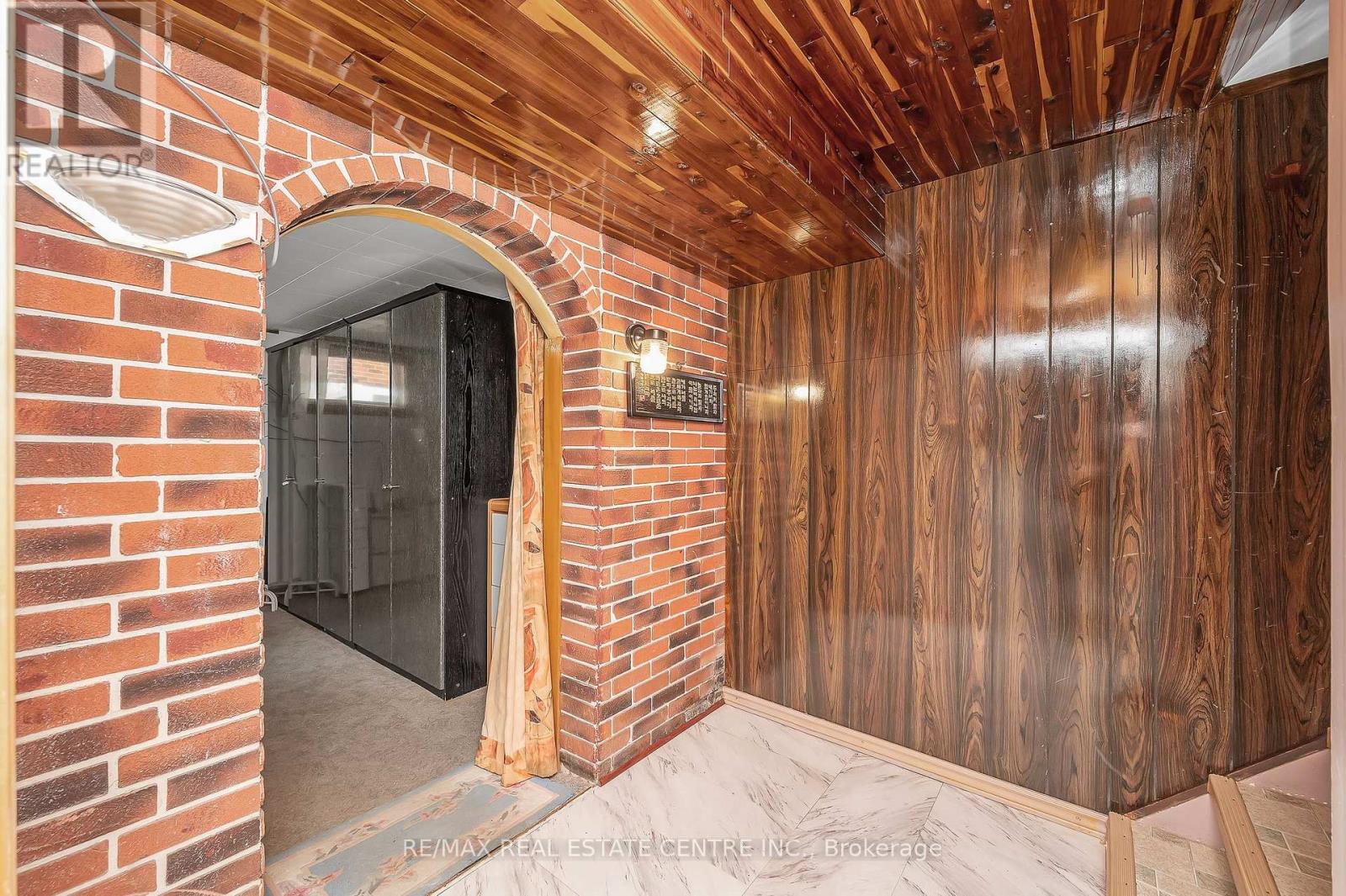 676 Upper Wentworth Street, Hamilton, Ontario  L9A 4V5 - Photo 24 - X12570490