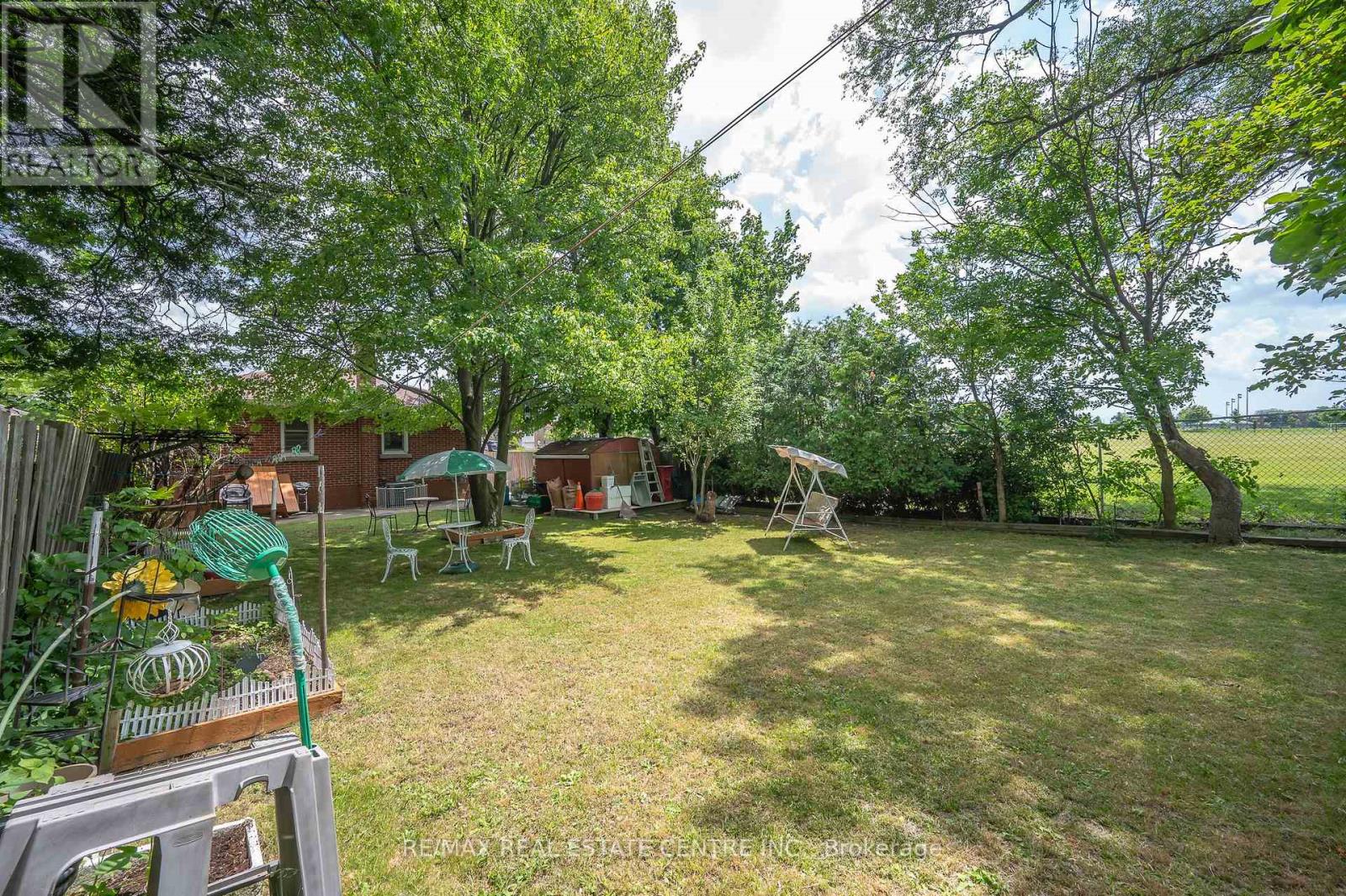 676 Upper Wentworth Street, Hamilton, Ontario  L9A 4V5 - Photo 37 - X12570490