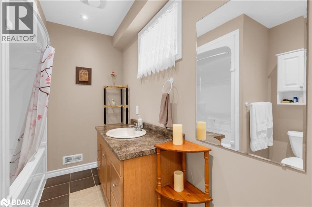 33 Allsop Crescent, Barrie, Ontario  L4N 8T7 - Photo 19 - 40789299