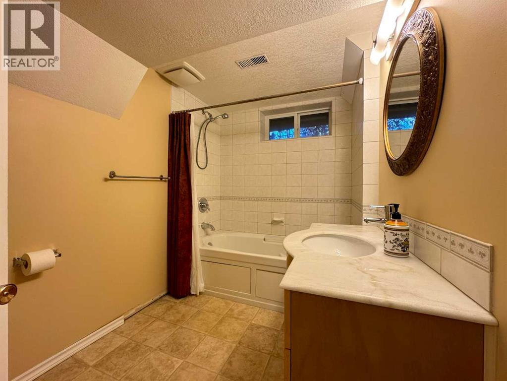 2231 19 Street S, Lethbridge, Alberta  T1K 2C6 - Photo 27 - A2270104