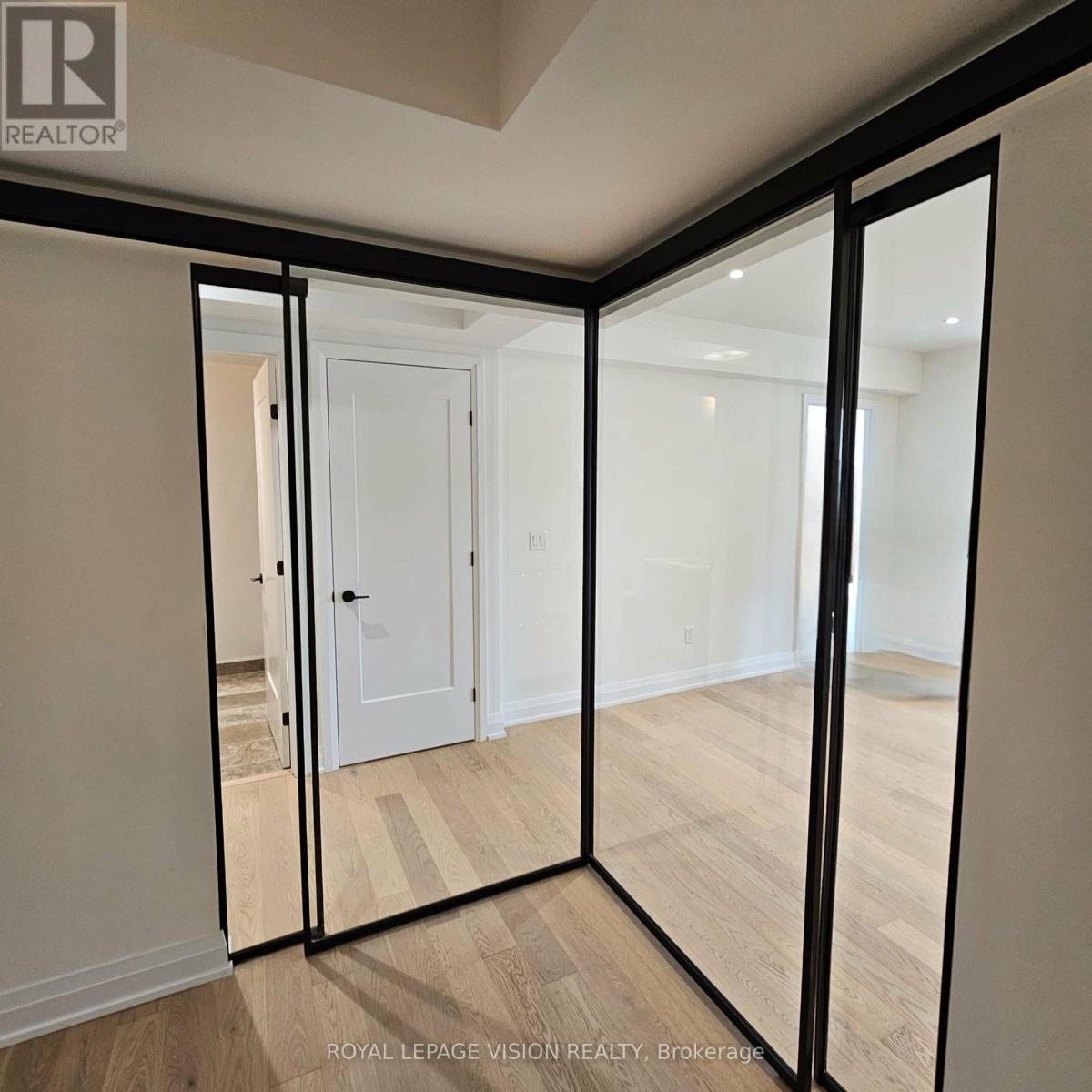 310 - 505 Glencairn Avenue, Toronto, Ontario  M6B 0B2 - Photo 10 - C12570496