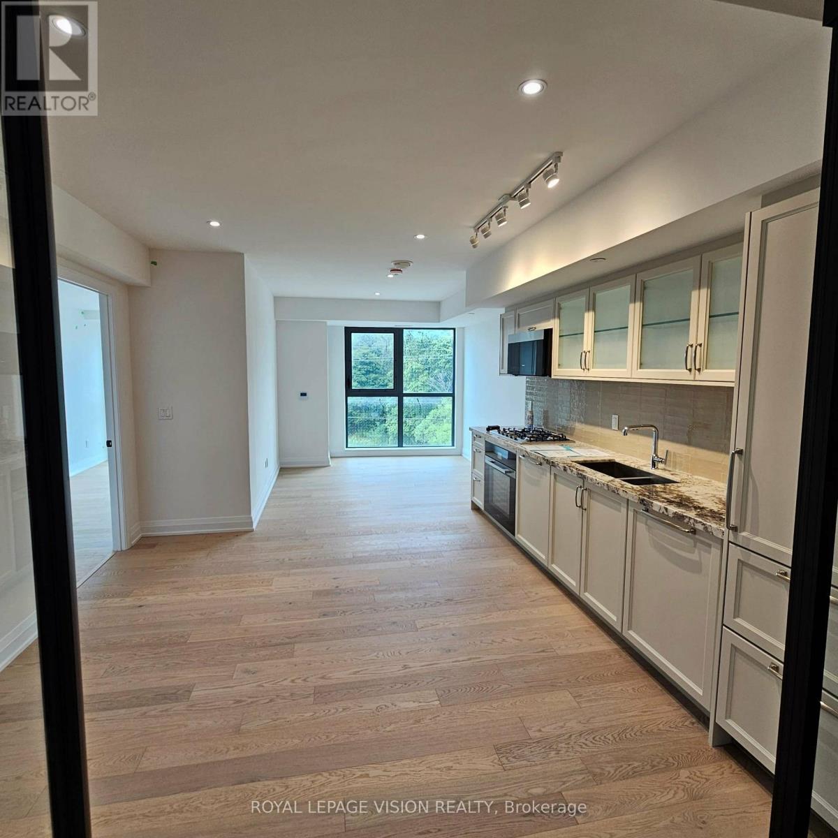 310 - 505 Glencairn Avenue, Toronto, Ontario  M6B 0B2 - Photo 4 - C12570496