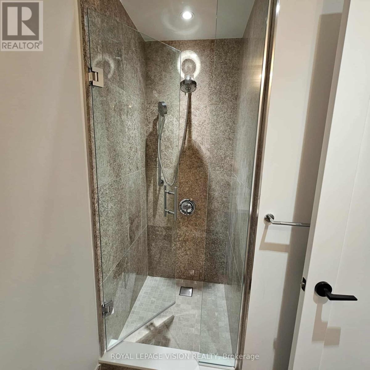 310 - 505 Glencairn Avenue, Toronto, Ontario  M6B 0B2 - Photo 6 - C12570496