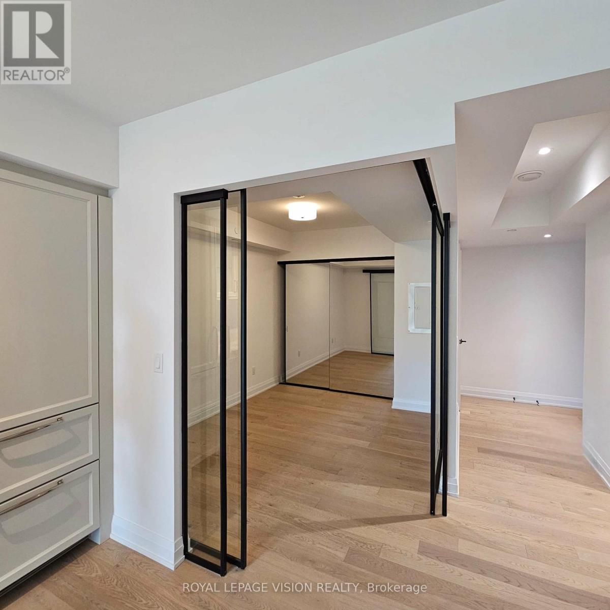 310 - 505 Glencairn Avenue, Toronto, Ontario  M6B 0B2 - Photo 9 - C12570496