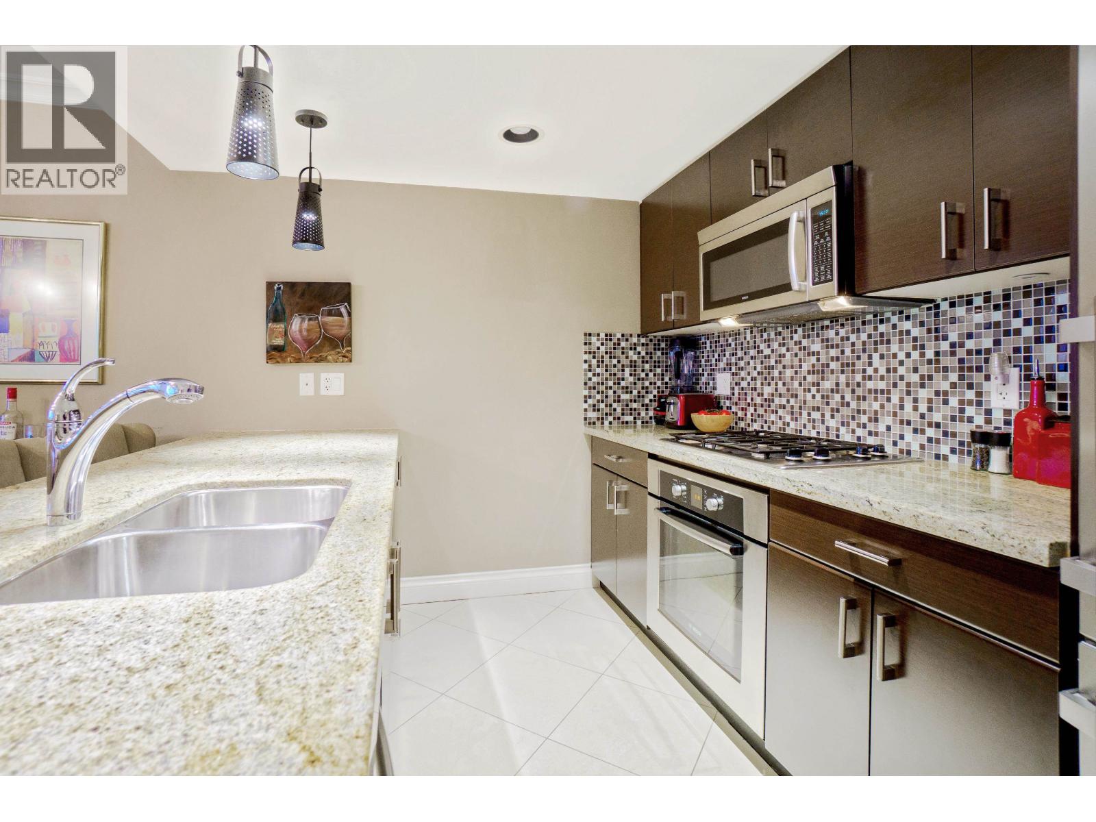 903 133 E Esplanade, North Vancouver, British Columbia  V7L 1A1 - Photo 9 - R3069485