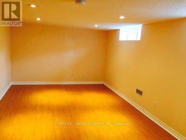 438 Marybay Crescent, Richmond Hill, Ontario  L4C 2X4 - Photo 11 - N12570502