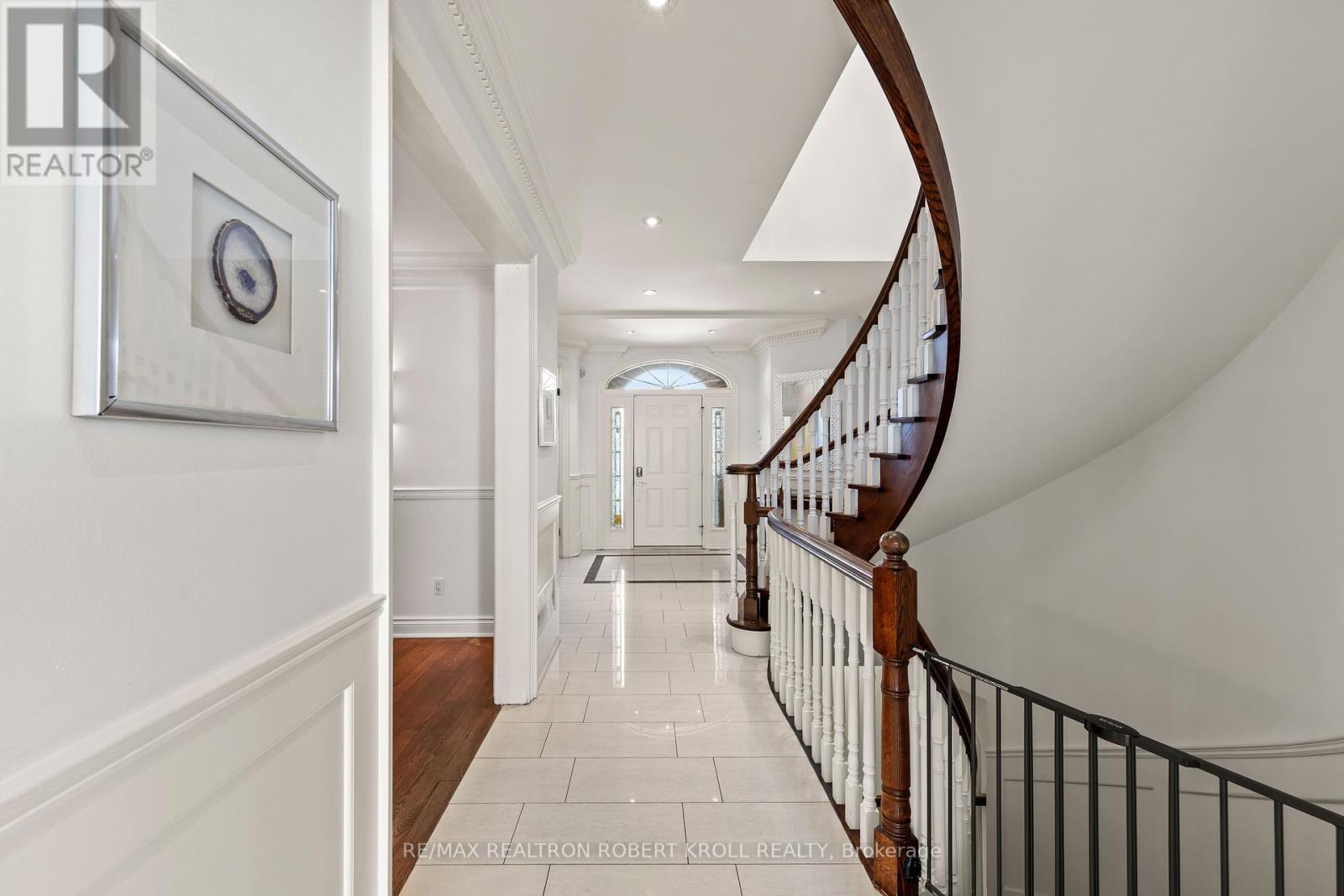 10 Gorman Park Road, Toronto, Ontario  M3H 3K4 - Photo 6 - C12436737