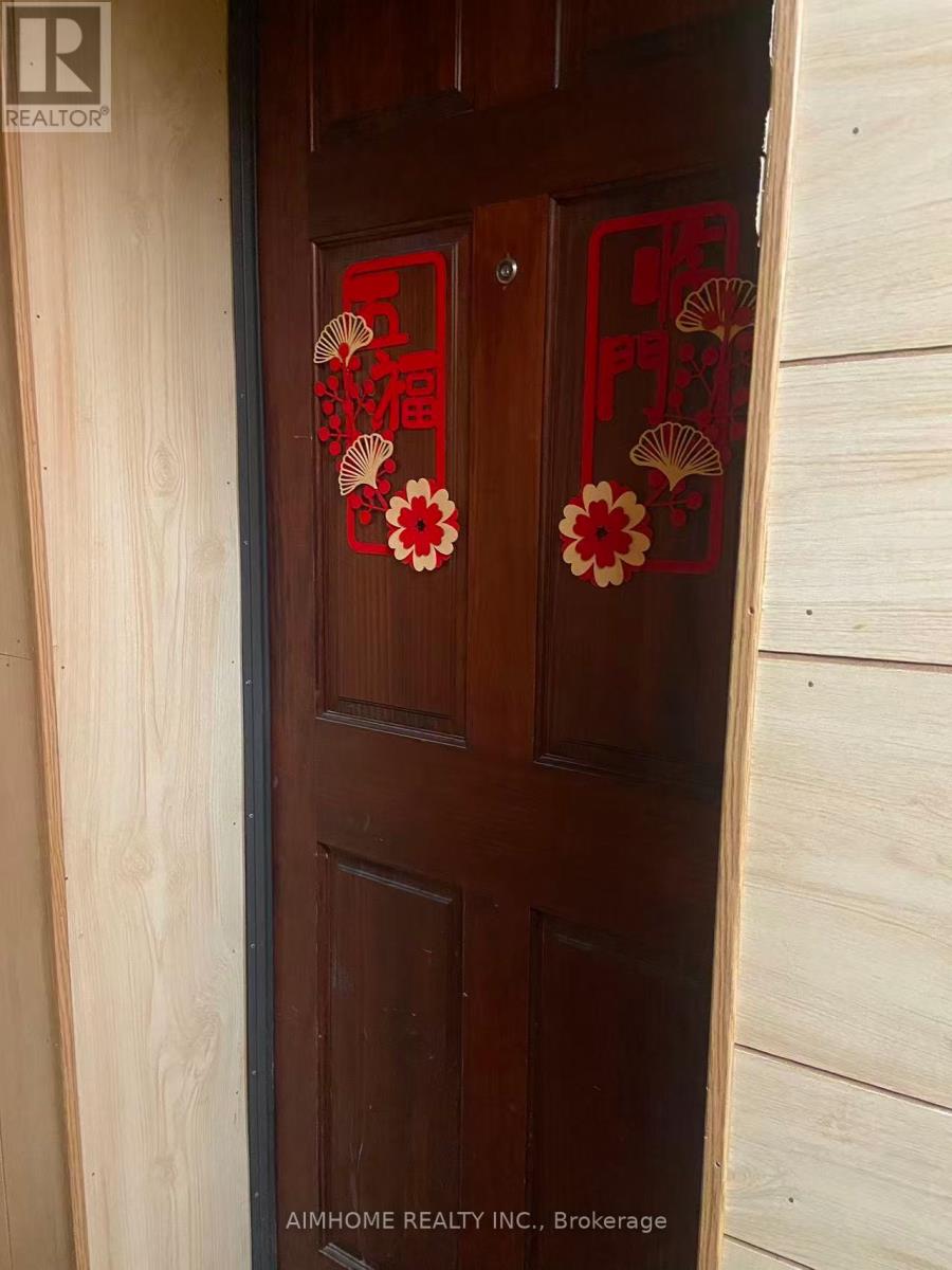 5733 River Grove Avenue, Mississauga, Ontario  L5M 4R3 - Photo 4 - W12570500