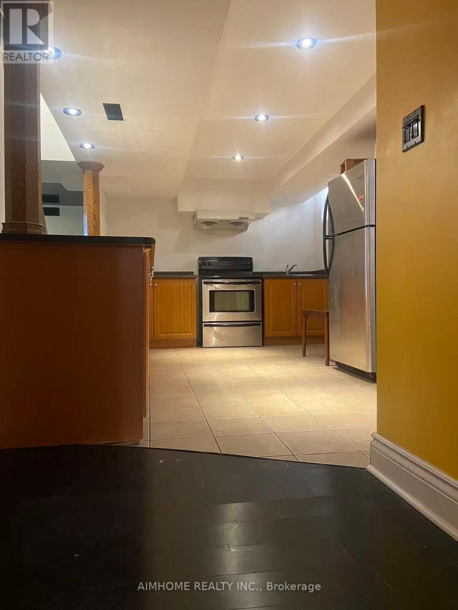 5733 River Grove Avenue, Mississauga, Ontario  L5M 4R3 - Photo 6 - W12570500