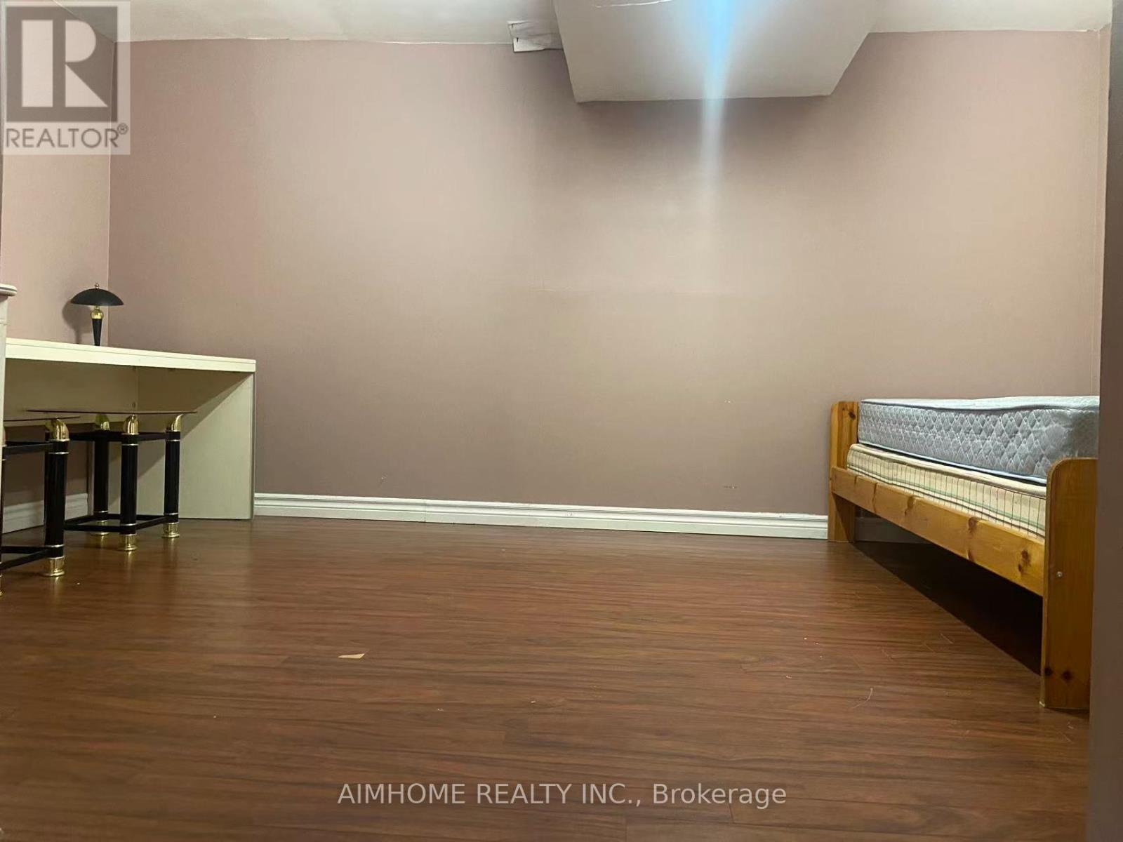 5733 River Grove Avenue, Mississauga, Ontario  L5M 4R3 - Photo 7 - W12570500