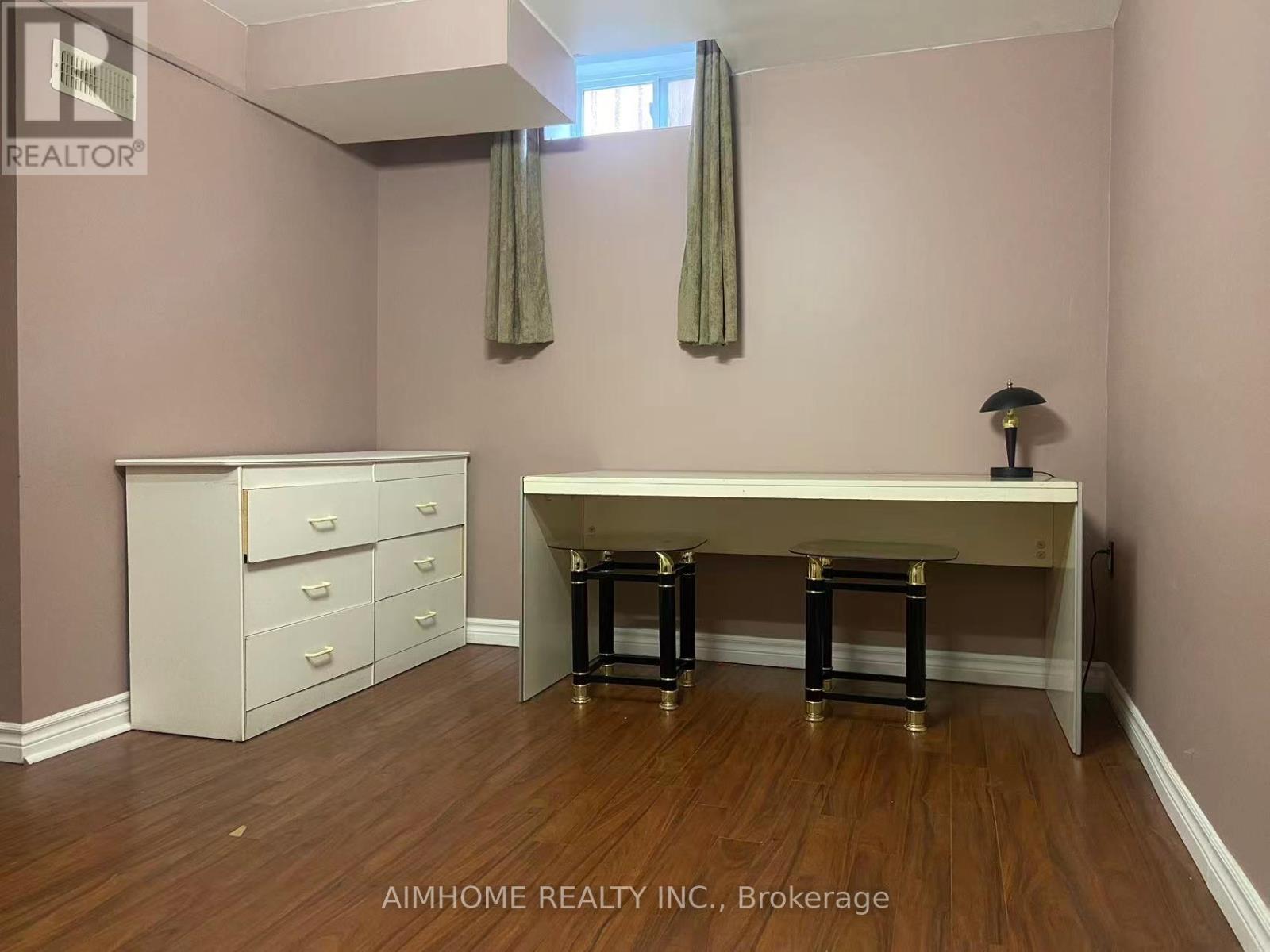 5733 River Grove Avenue, Mississauga, Ontario  L5M 4R3 - Photo 9 - W12570500