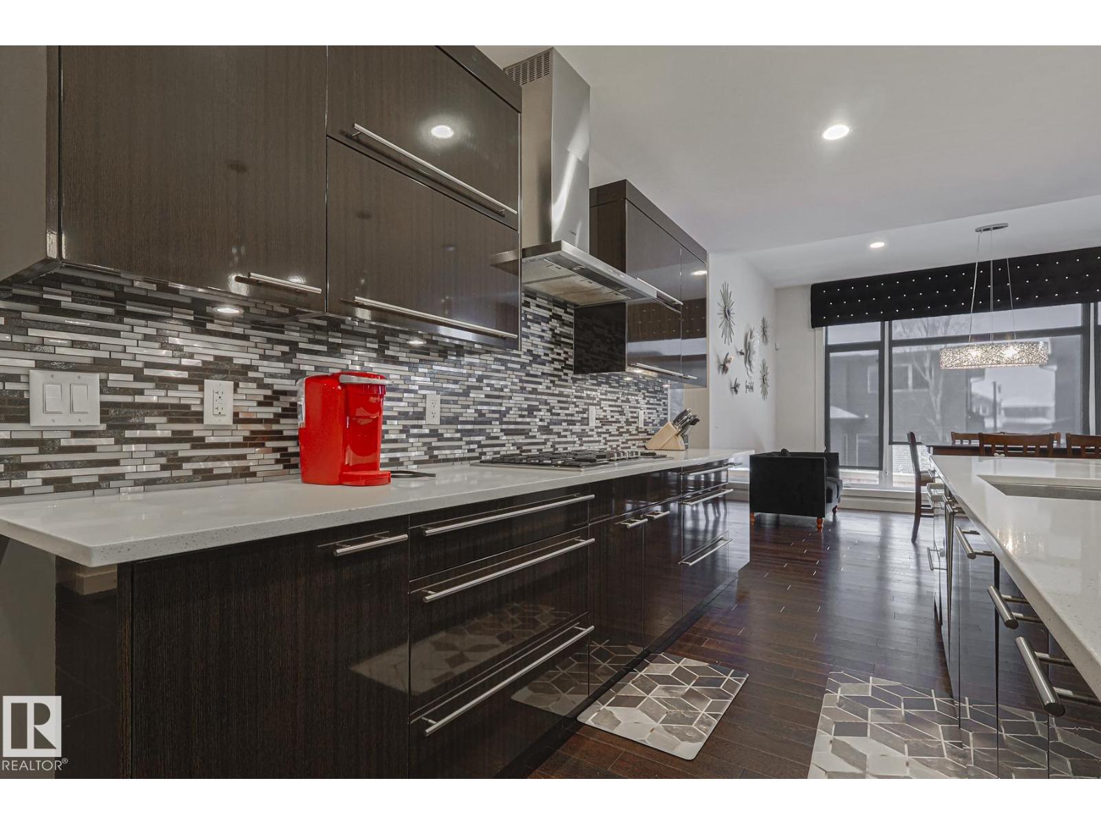 1116 Hainstock Green Gr Sw, Edmonton, Alberta  T6W 2T8 - Photo 9 - E4465909