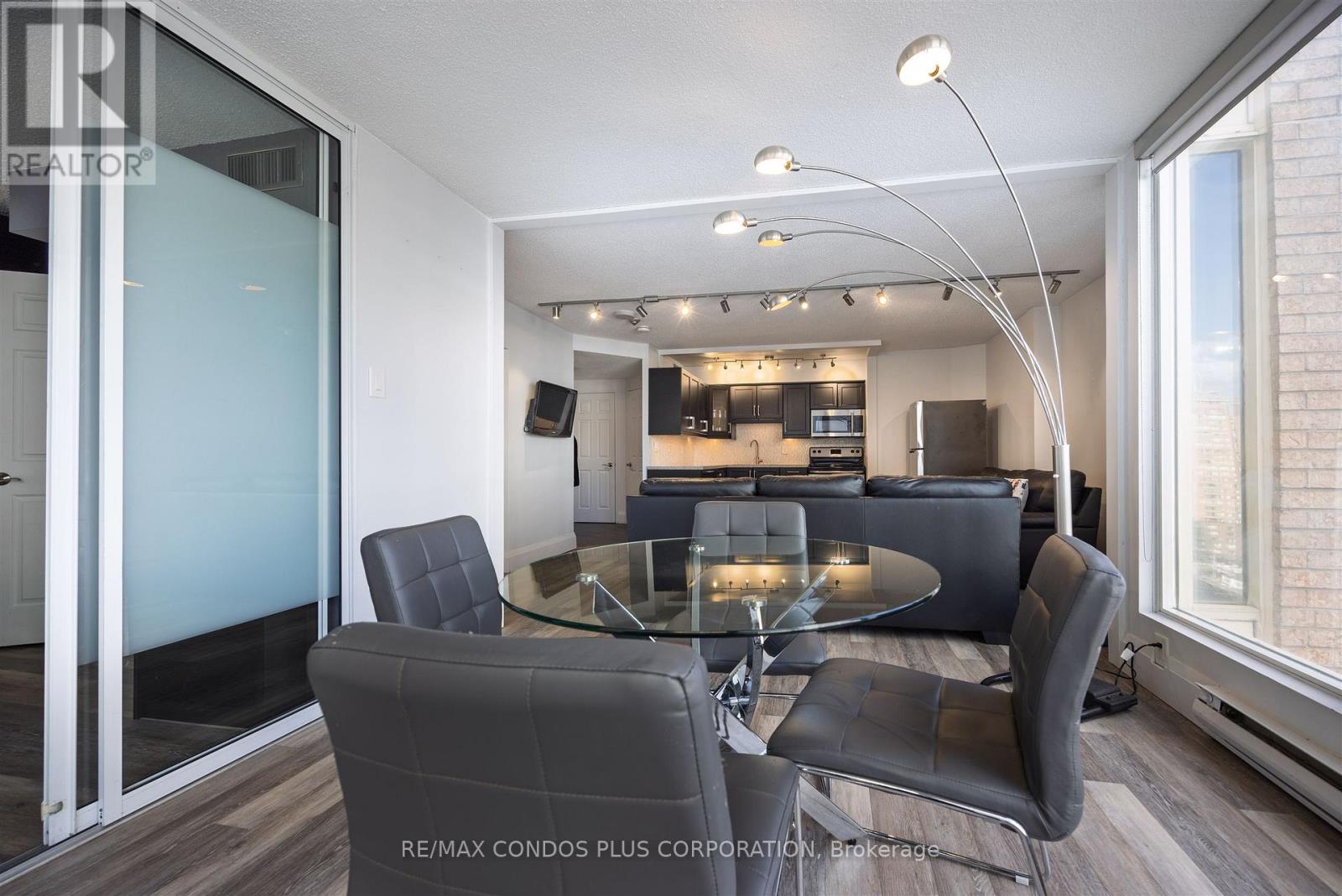 1807 - 55 Centre Avenue, Toronto, Ontario  M5G 1R4 - Photo 10 - C12570510