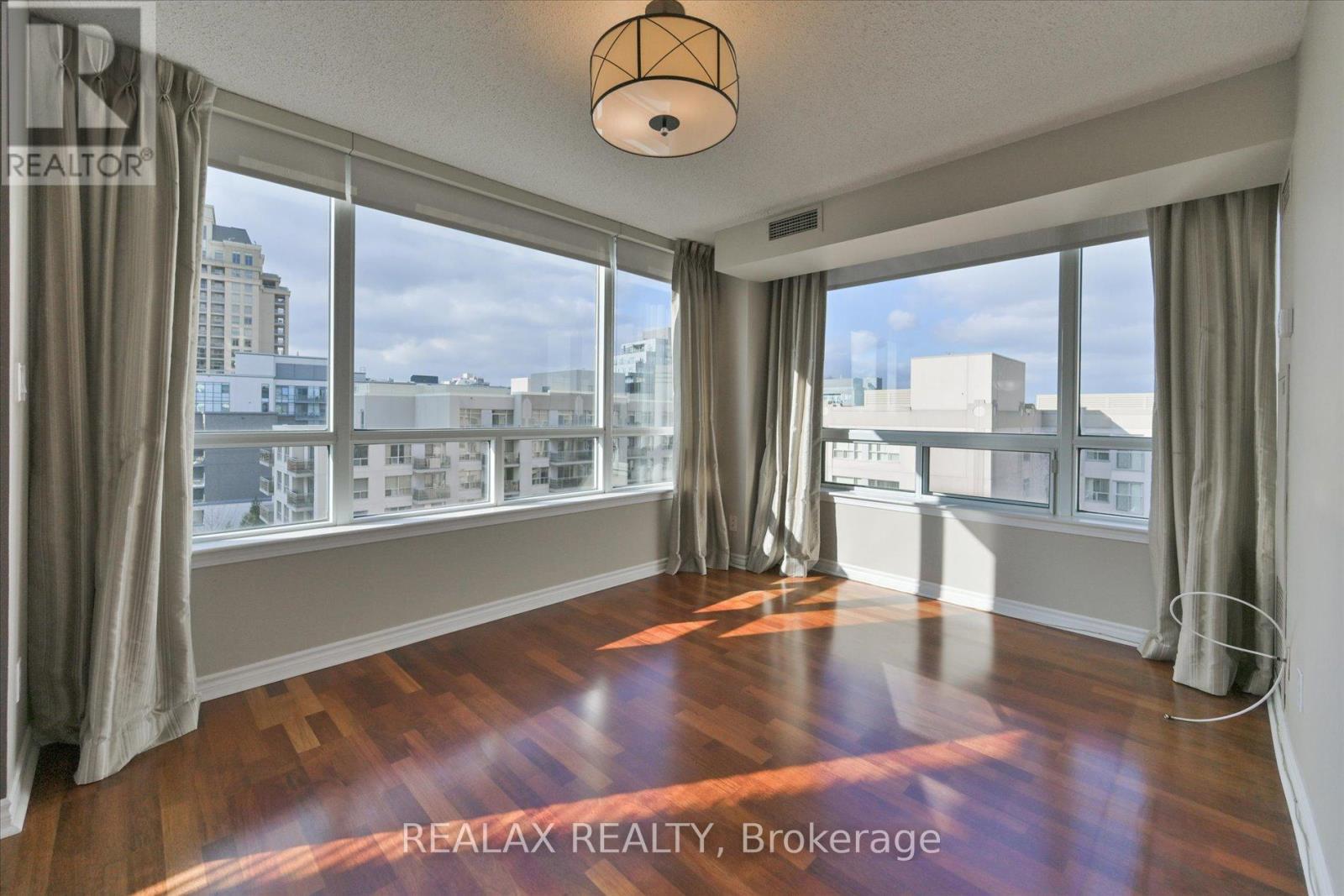 901 - 2 Rean Drive, Toronto, Ontario  M2K 3B8 - Photo 4 - C12570512