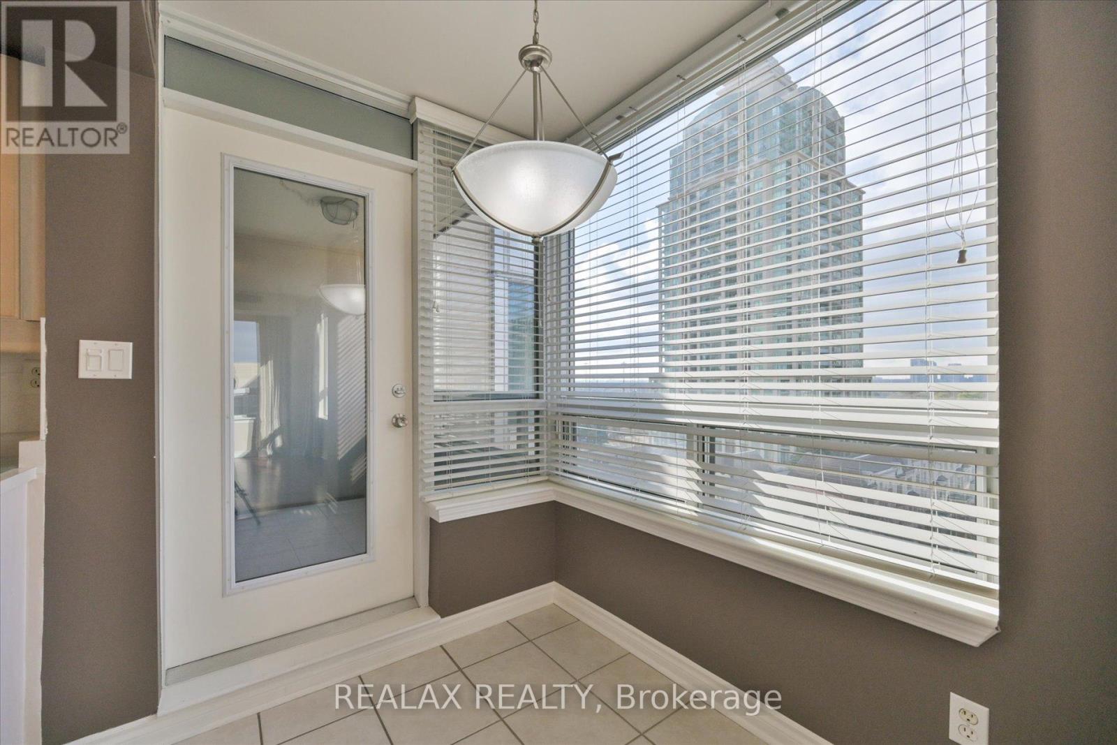 901 - 2 Rean Drive, Toronto, Ontario  M2K 3B8 - Photo 9 - C12570512